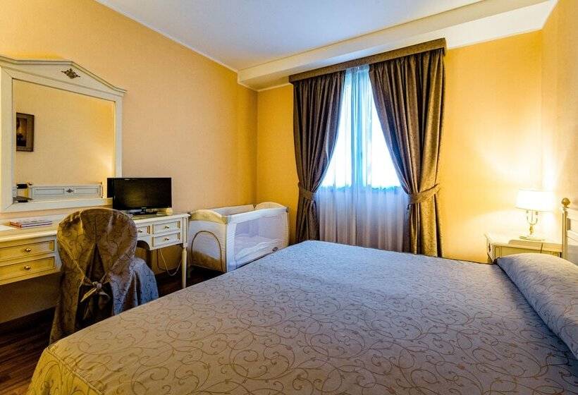 اتاق لوکس, Lucrezia Borgia