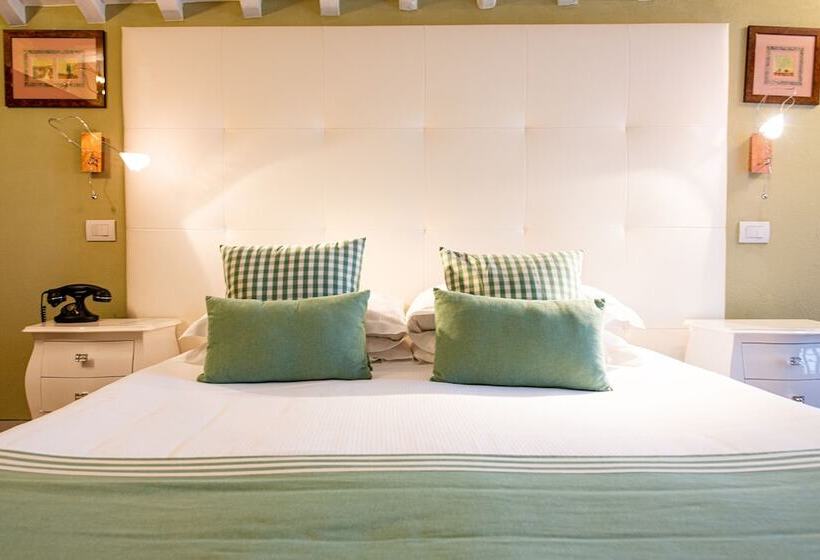 スタンダード４人部屋, Palazzo Del Capitano Wellness & Relais   Luxury Borgo Capitano Collection