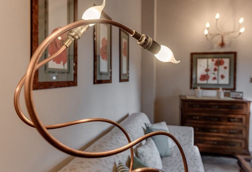 Президентский Люкс, Palazzo Del Capitano Wellness & Relais   Luxury Borgo Capitano Collection