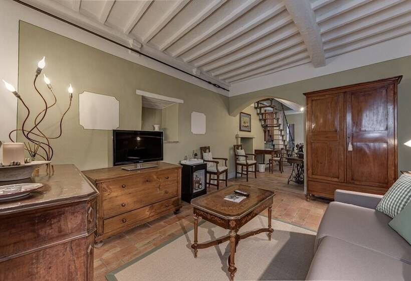 Президентский Люкс, Palazzo Del Capitano Wellness & Relais   Luxury Borgo Capitano Collection