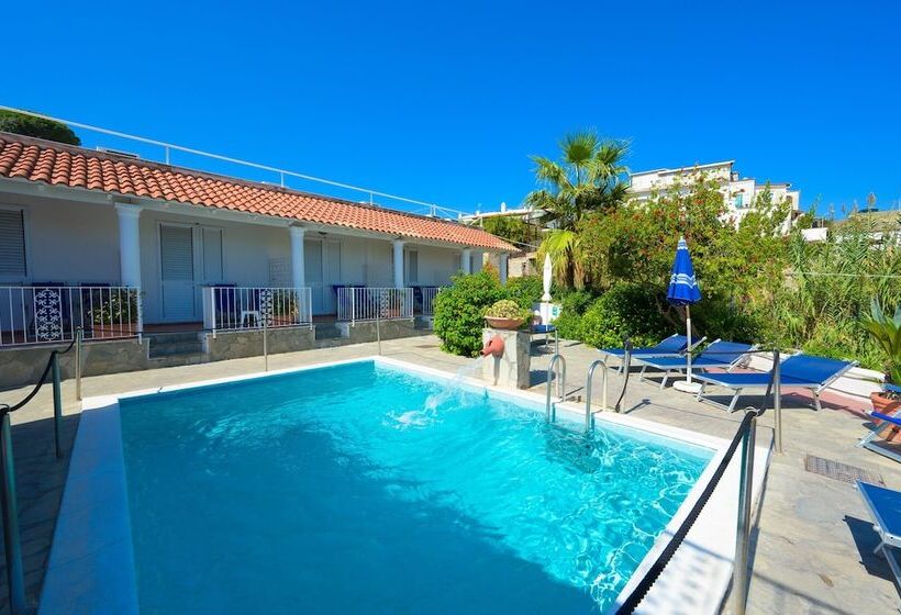 غرفة قياسية رباعية, Parco Cartaromana