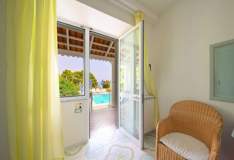 غرفة قياسية رباعية, Parco Cartaromana