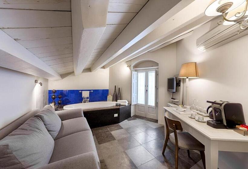 주니어 스위트, Locanda Don Serafino Historical Boutique