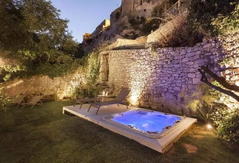 سوییت لوکس, Locanda Don Serafino Historical Boutique