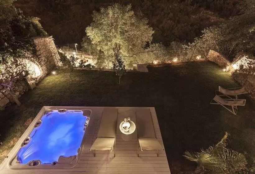 سوییت لوکس, Locanda Don Serafino Historical Boutique