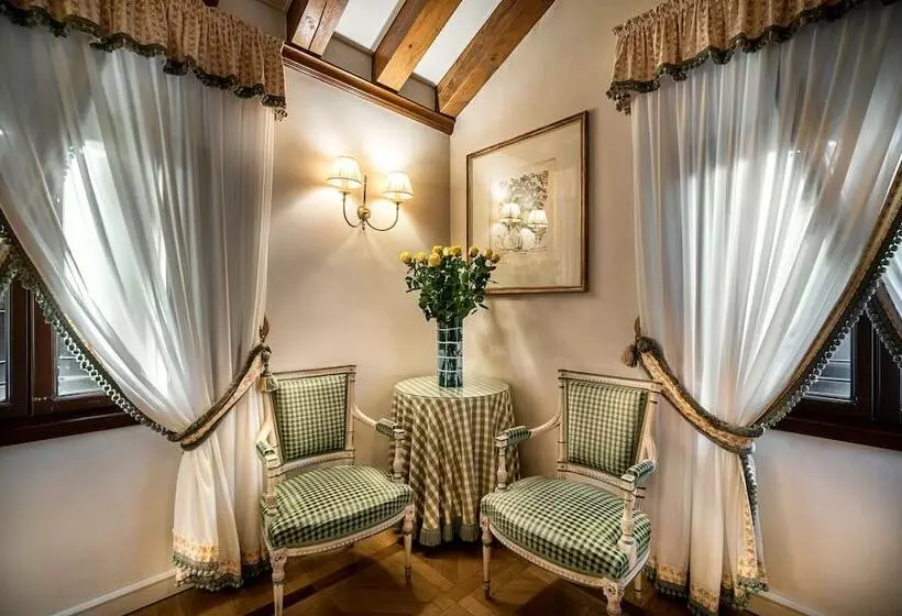 スーペリアールーム, Villa Franceschi Hotel & Resort