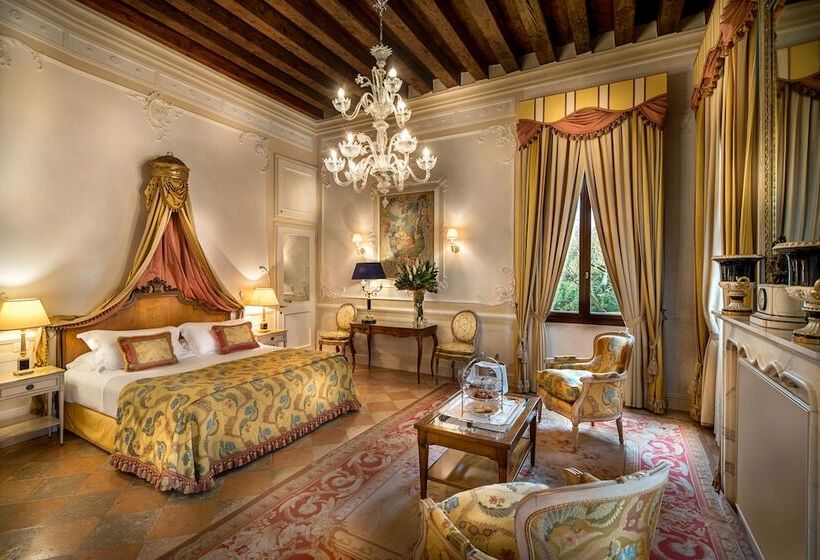 סוויטת ג'וניור, Villa Franceschi Hotel & Resort