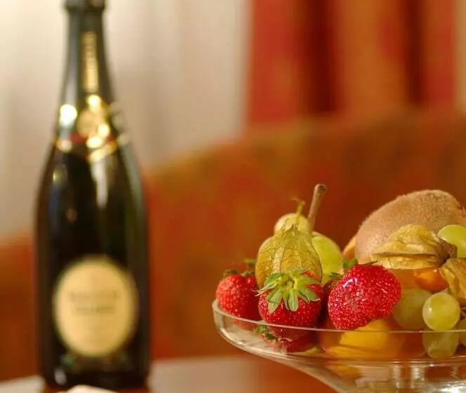 ドゥプレックスルーム, Relaisfranciacorta