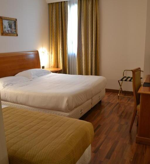 스탠다드 트리플 룸, Tricolore