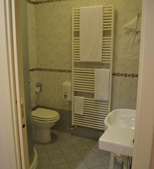 스탠다드 트리플 룸, Tricolore