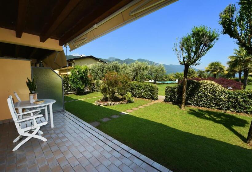 Quarto Estandar Vista Jardim, Ulivi