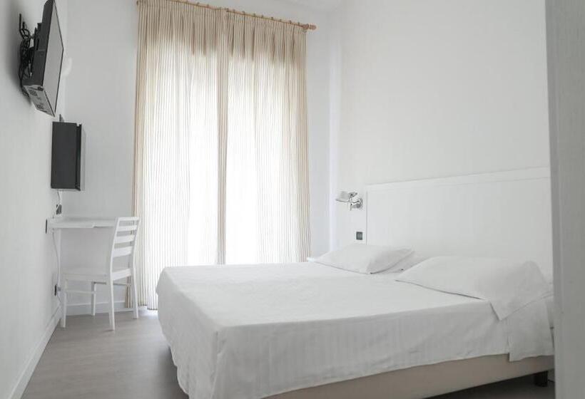 اتاق اکونومی, Venere Azzurra