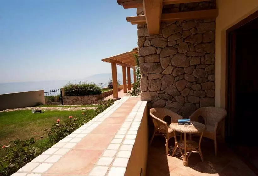 Prestige-huone merinäköalalla, Villa Gustui Maris