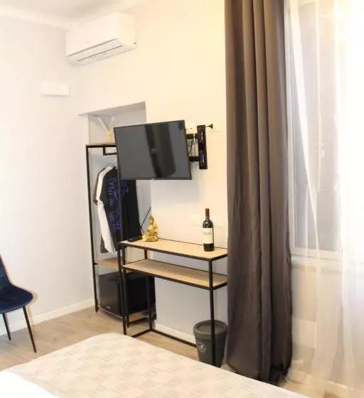 エコノミールーム, Vite 99 Spanish Steps Room
