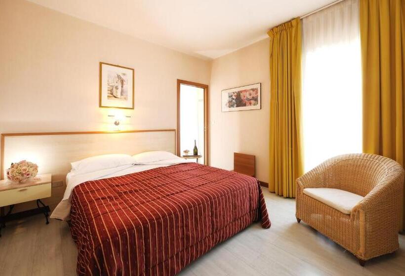 스탠다드 룸, Ziò Imola