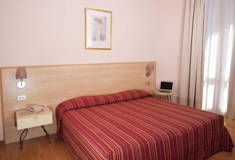 스탠다드 룸, Ziò Imola