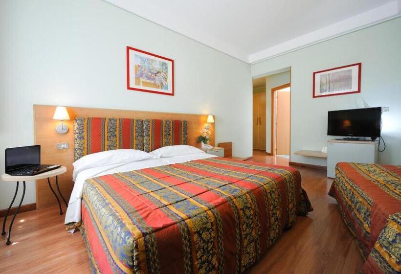 스탠다드 트리플 룸, Ziò Imola