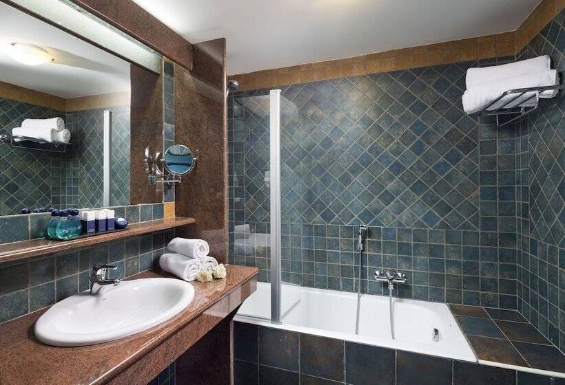 غرفة عائلية, I Giardini Di Cala Ginepro Hotel Resort