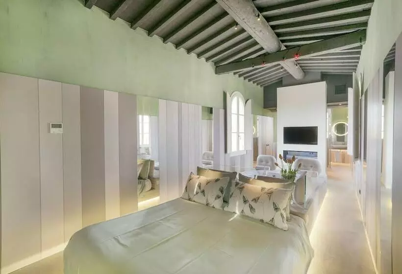 سوئیت پرزیدنت, Palazzo Dei Ciompi Suites