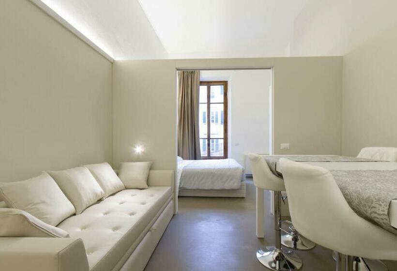 سوئیت دلوکس 2 خوابه, Palazzo Dei Ciompi Suites