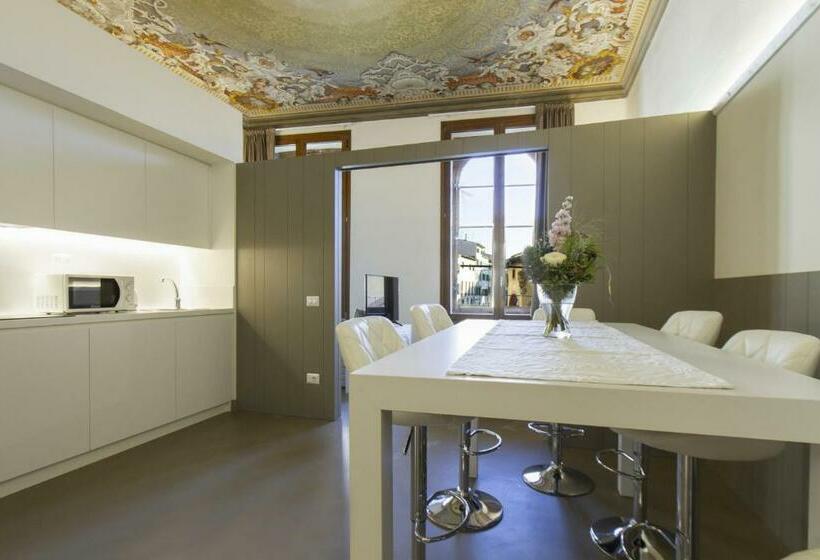 سوئیت دلوکس 2 خوابه, Palazzo Dei Ciompi Suites