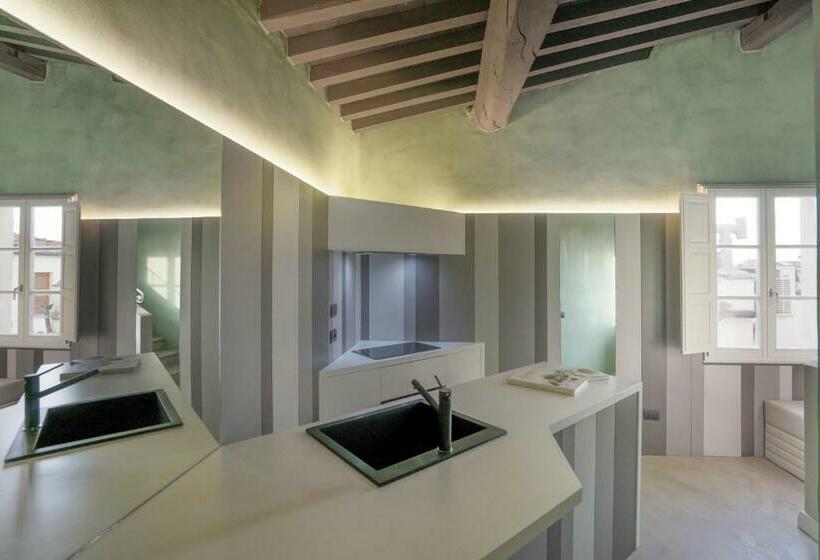 1 Bedroom Penthouse Apartment, Palazzo Dei Ciompi Suites