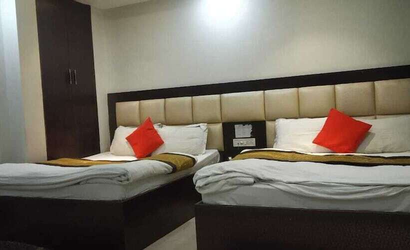 חדר משפחתי, Adb Rooms Hotel Ashiana