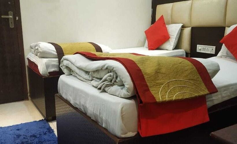 חדר משפחתי, Adb Rooms Hotel Ashiana