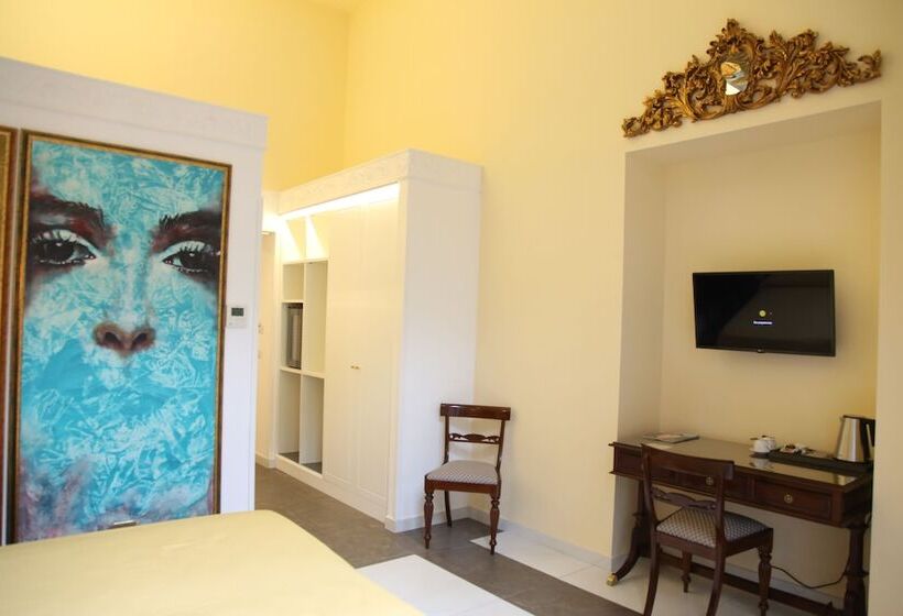 اتاق لوکس, Art Resort Galleria Umberto