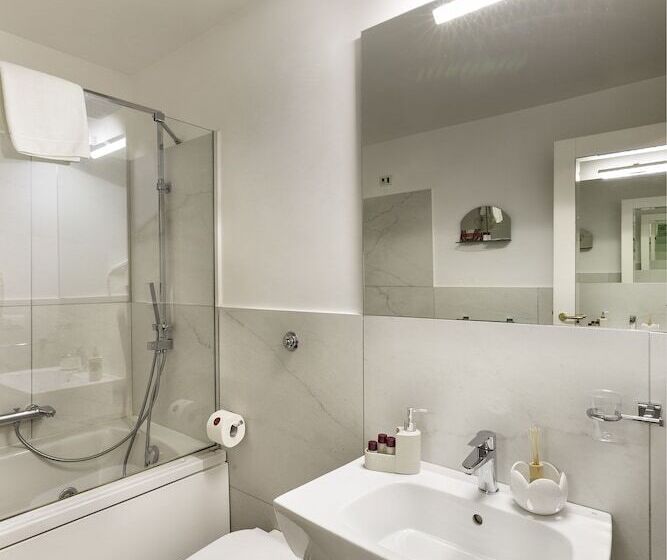 اتاق سوپریور, Art Resort Galleria Umberto