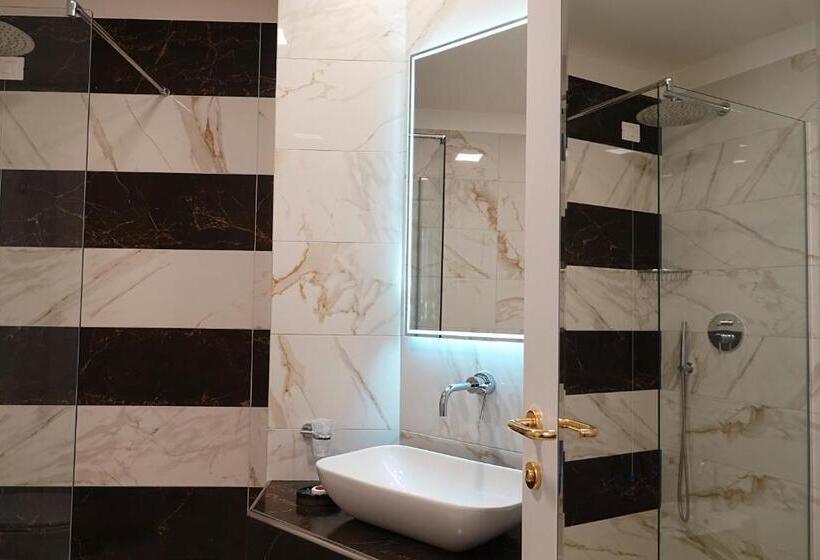 سوییت جونیور, Art Resort Galleria Umberto