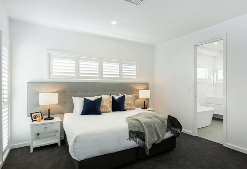 בית, 3 חדרי שינה, Grand Mercure The Vintage