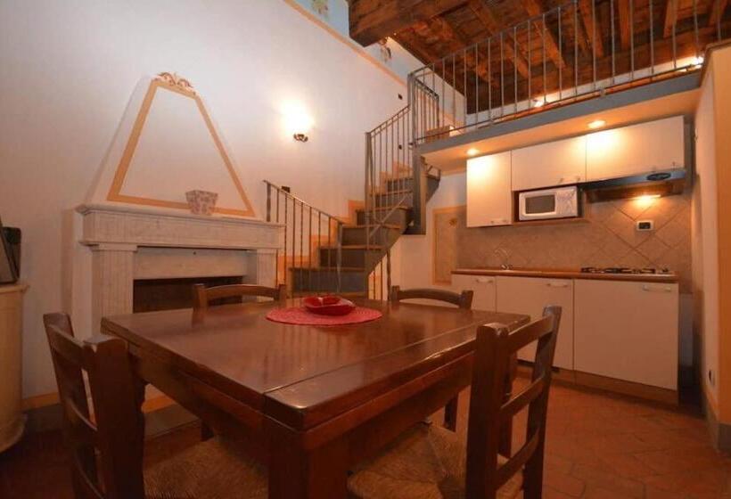 سوییت لوکس, Antica Residenza Del Gallo