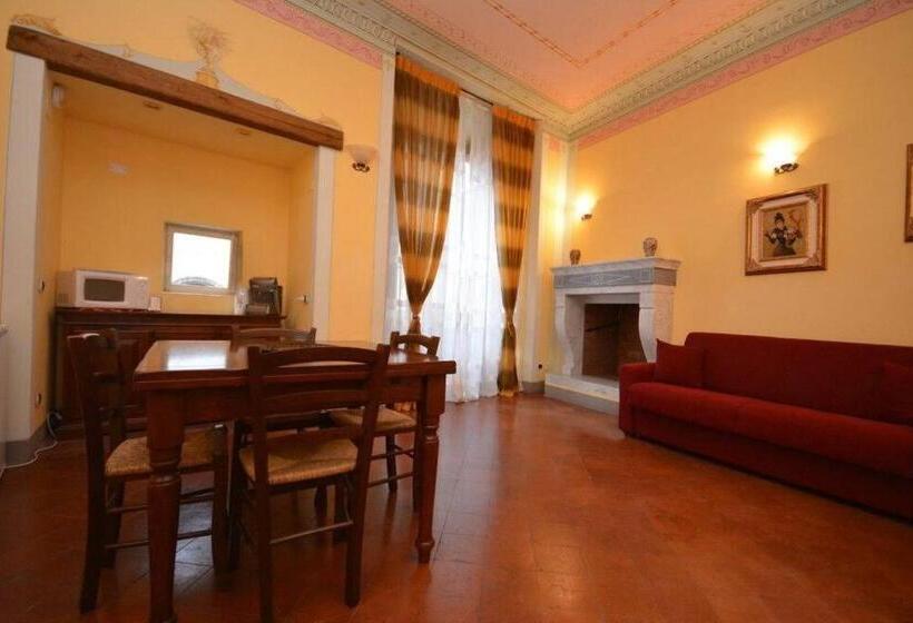 سوییت لوکس, Antica Residenza Del Gallo