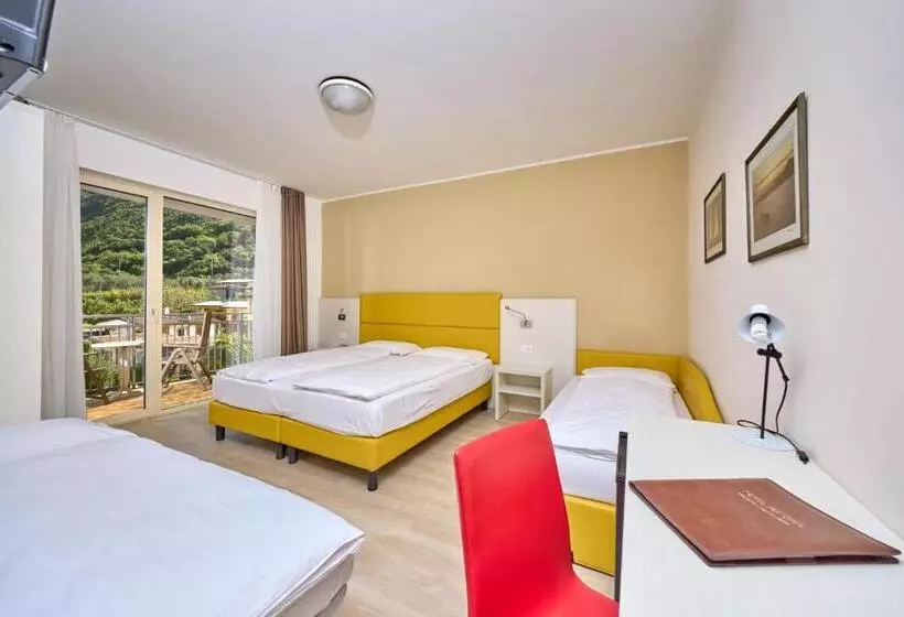 اتاق استاندارد چهار تخته, Astoria   3stelle S