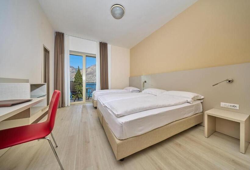 Номер Стандарт Вид на Озеро, Astoria 3stelle S