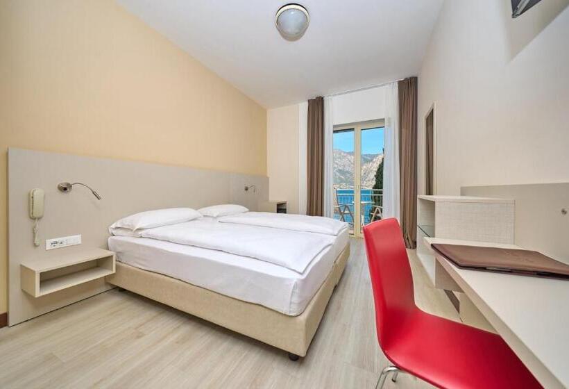 스탠다드 룸 호수 전망, Astoria   3stelle S