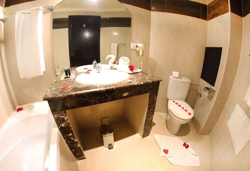 اتاق استاندارد چهار تخته, Imperial Plaza & Spa