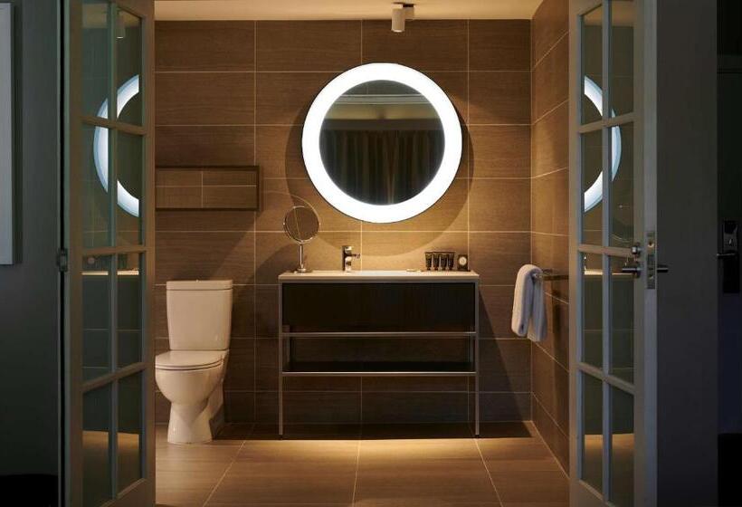 غرفة كلاسيكية, Kurrajong Canberra