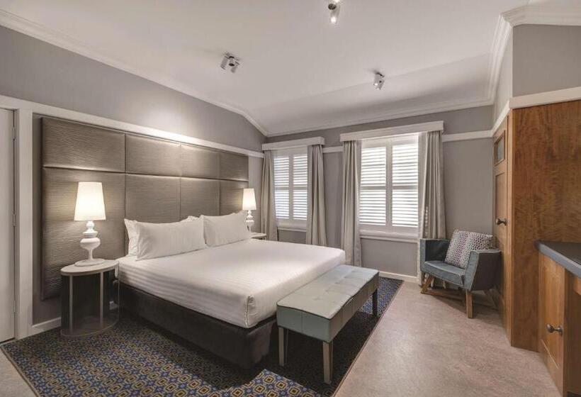 스탠다드 룸 킹사이즈 침대, Kurrajong Canberra
