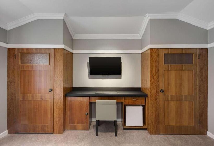 غرفة قياسية سرير كينج, Kurrajong Canberra