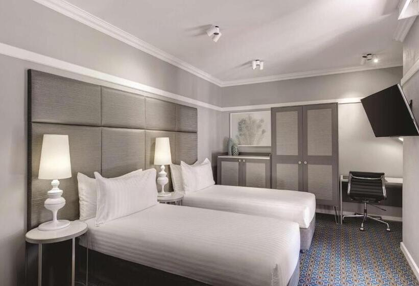 带大床的标准间, Kurrajong Canberra