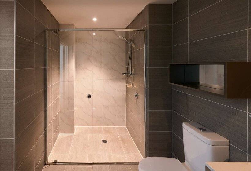 스탠다드 룸 킹사이즈 침대, Kurrajong Canberra