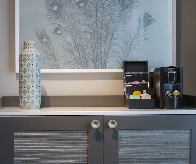 带大床的标准间, Kurrajong Canberra