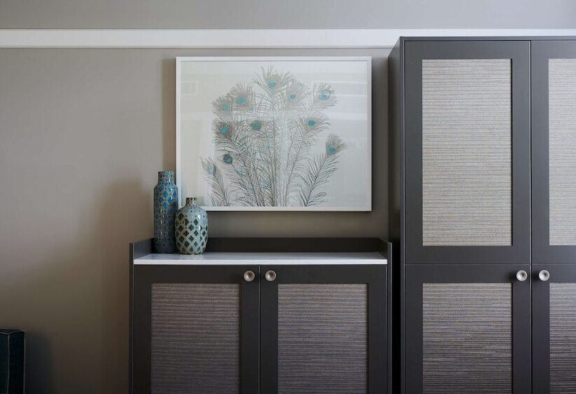 غرفة قياسية سرير كينج, Kurrajong Canberra