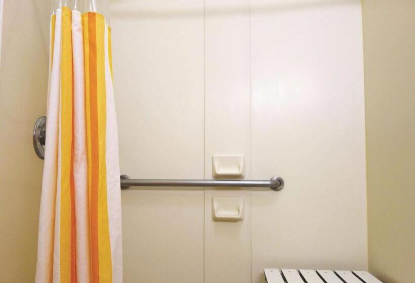 חדר סטנדרט, מיטת קינג, מותאם לאדם עם מוגבלויות, La Quinta By Wyndham Kerrville