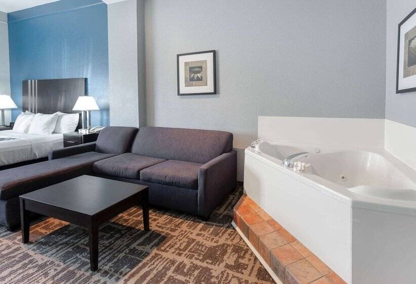 מיטת קינג בסוויטה, La Quinta By Wyndham Kerrville