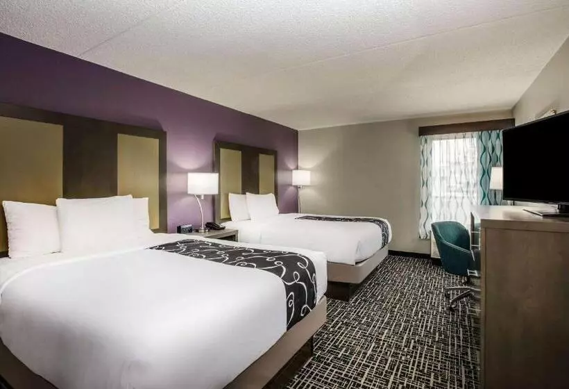 デラックスルーム, La Quinta Inn By Wyndham Davenport & Conference Center