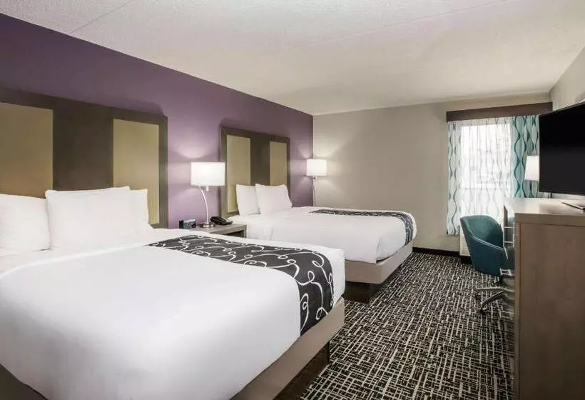 デラックスルーム, La Quinta Inn By Wyndham Davenport & Conference Center
