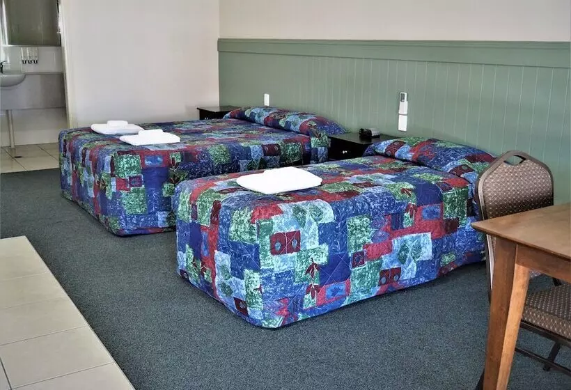 スタンダードルーム, Pittsworth Motor Inn